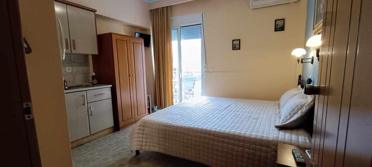 Xenia Palace Luxury Apartments Vrasná Exterior foto